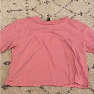 Pink cropped tee